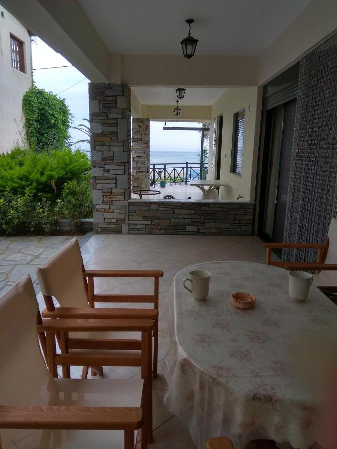 Cute Maisonette No2 On Coastal Sidewalk Nikiti  Ngoại thất bức ảnh